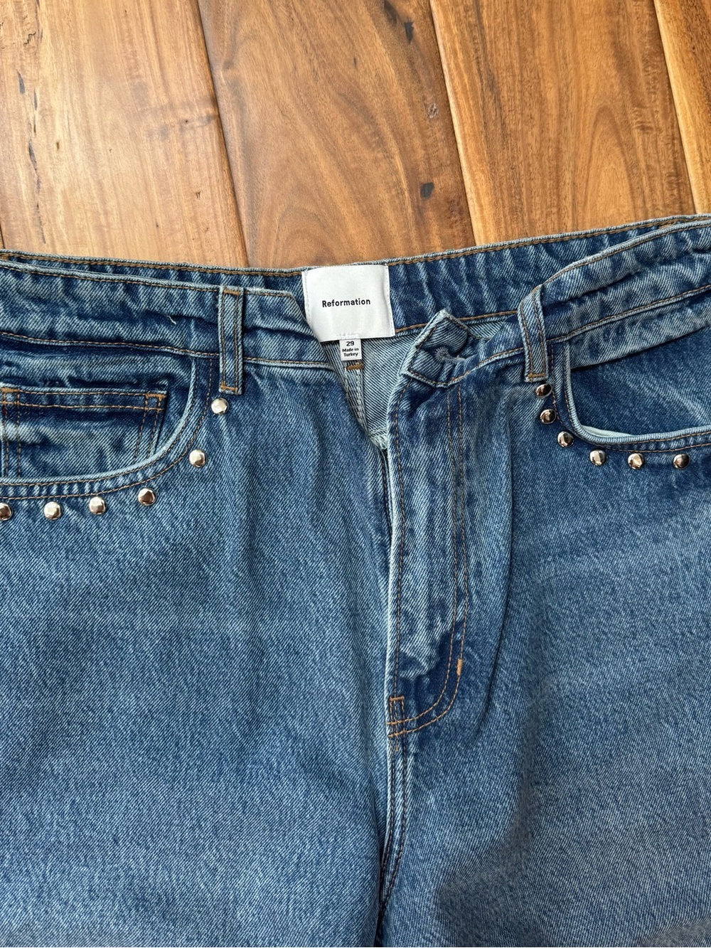 NWT Reformation studded Cary jeans - Picture 3 of 4